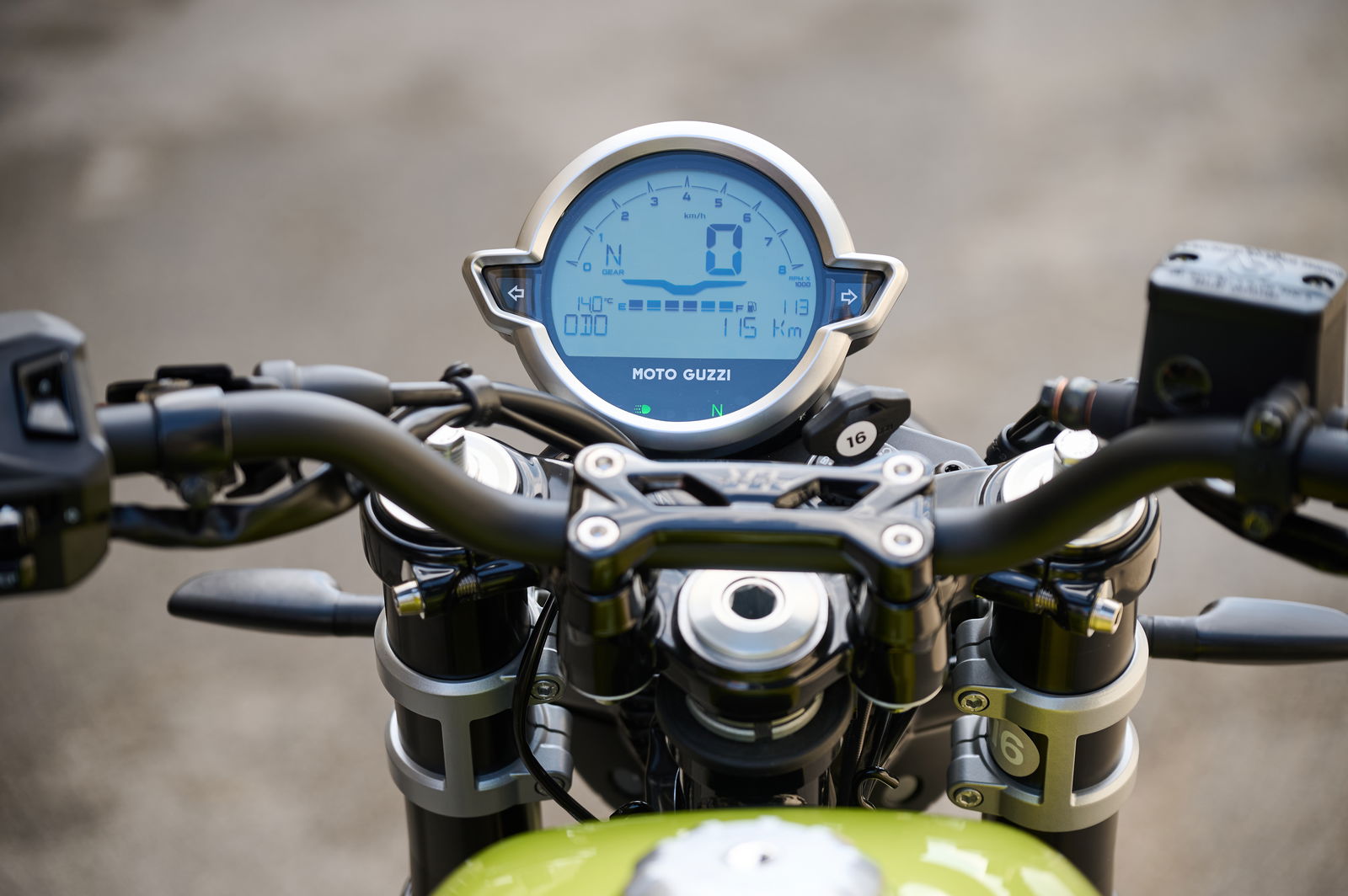 The V7 Sport - detail