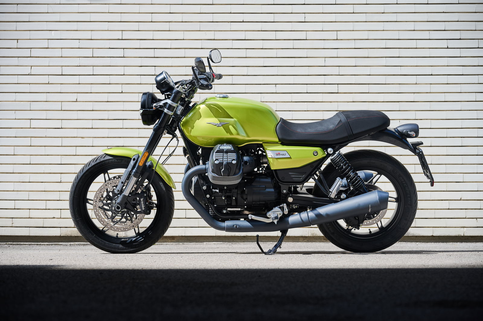The V7 Sport - static