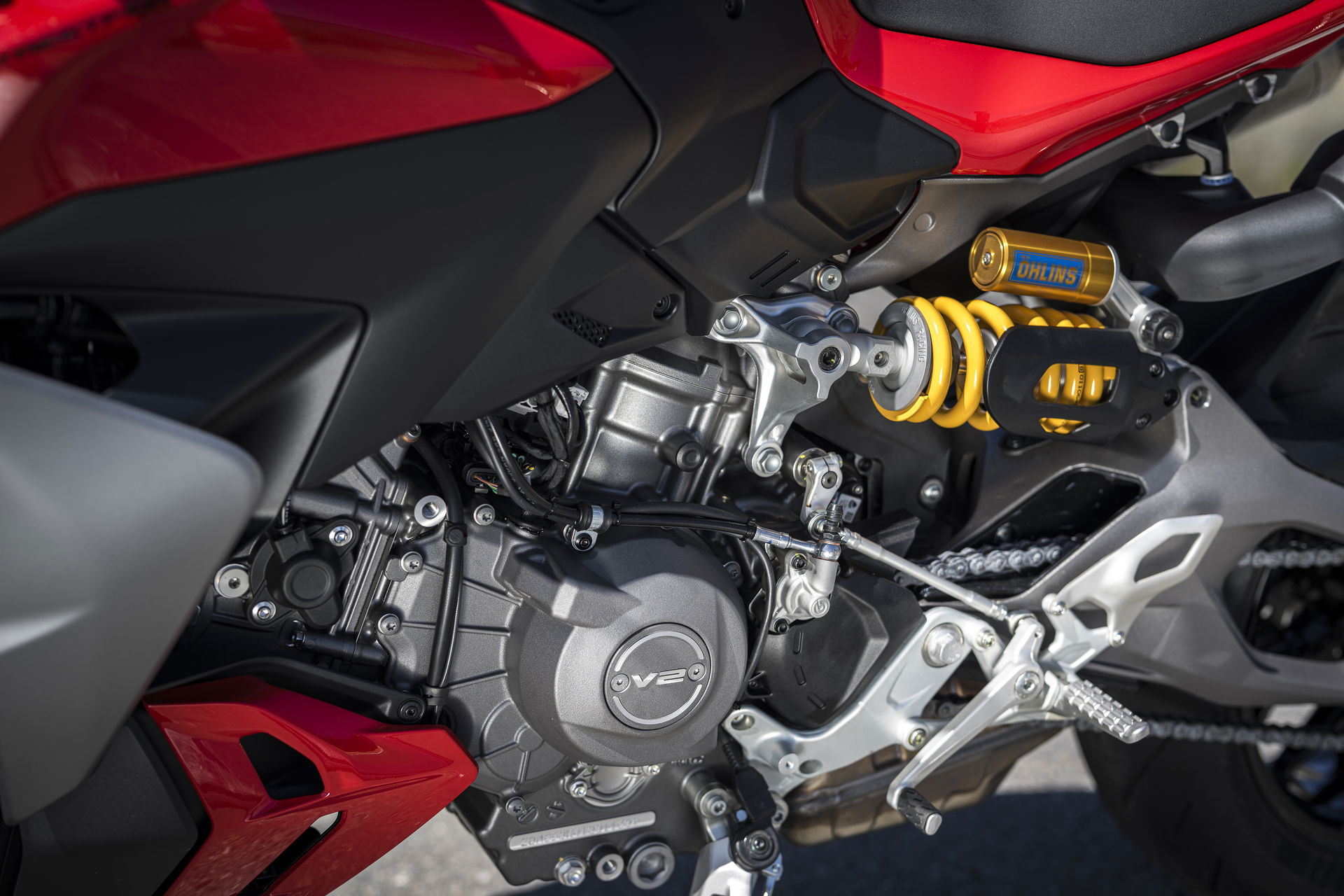 Streetfighter V2 S - suspension