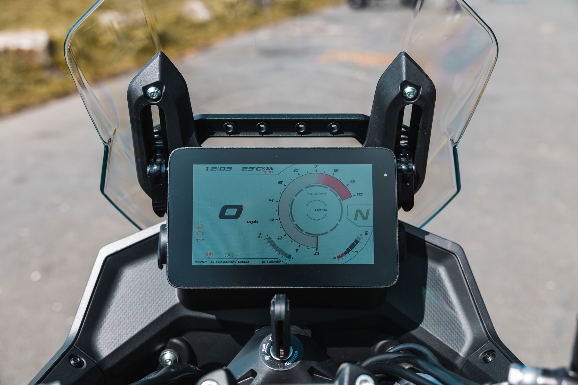 Morbidelli T1002VX - details