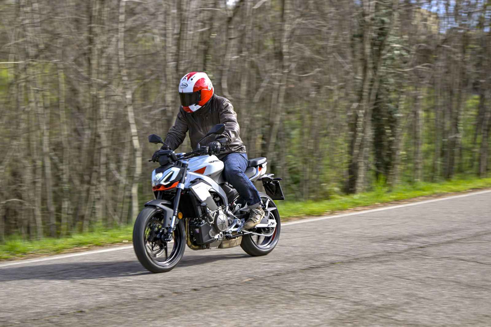 Tuono 457 - riding