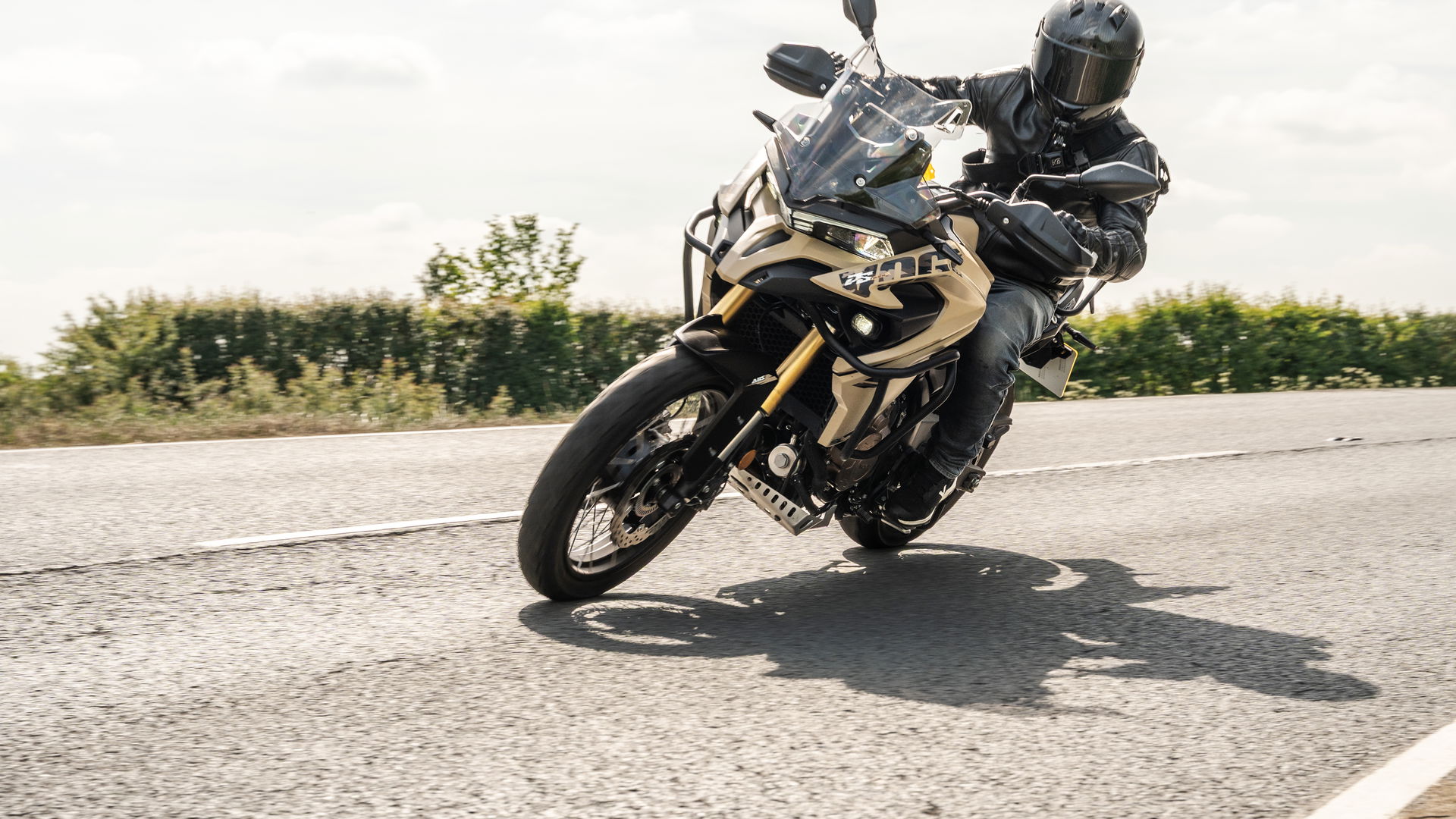 The Voge DS525X - riding