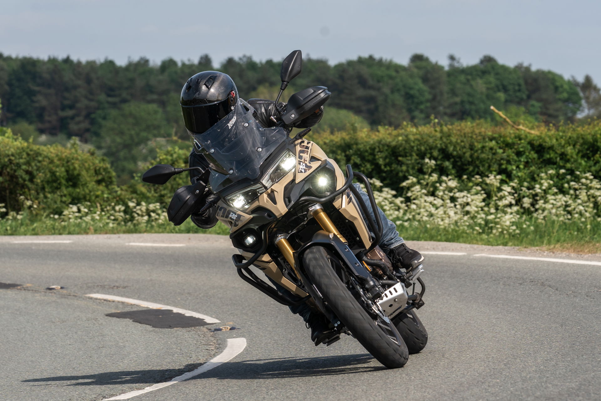 The Voge DS625X - riding