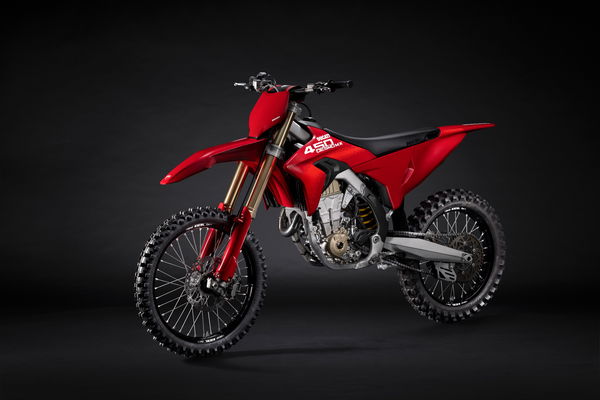 The Ducati Desmo450 MX