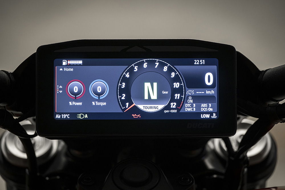 2025 XDiavel V4 - detail