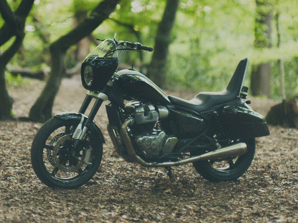 Royal Enfield Collaborates with The Great Frog on Custom Cruiser