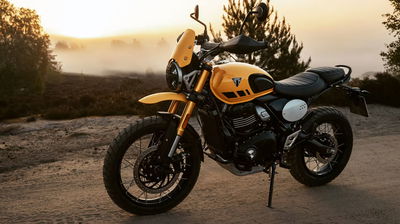 The Triumph Scrambler 400 XC