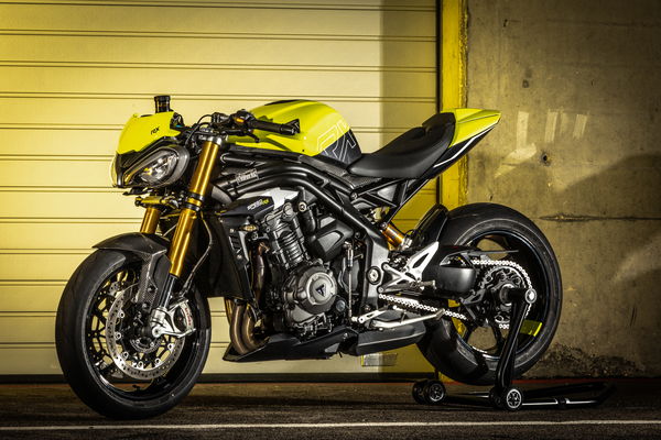 Speed Triple 1200 RX - static