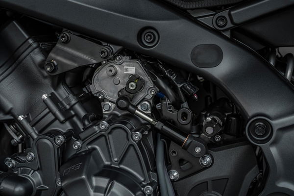 Y-AMT also does without a traditional gear lever