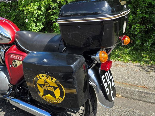 A BSA A65 Lighting