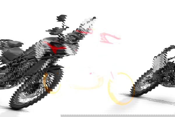 The QJMotor SRT 900 SX