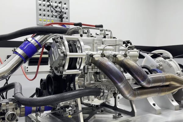 The Alpha Otto Rev Force two-stroke engine