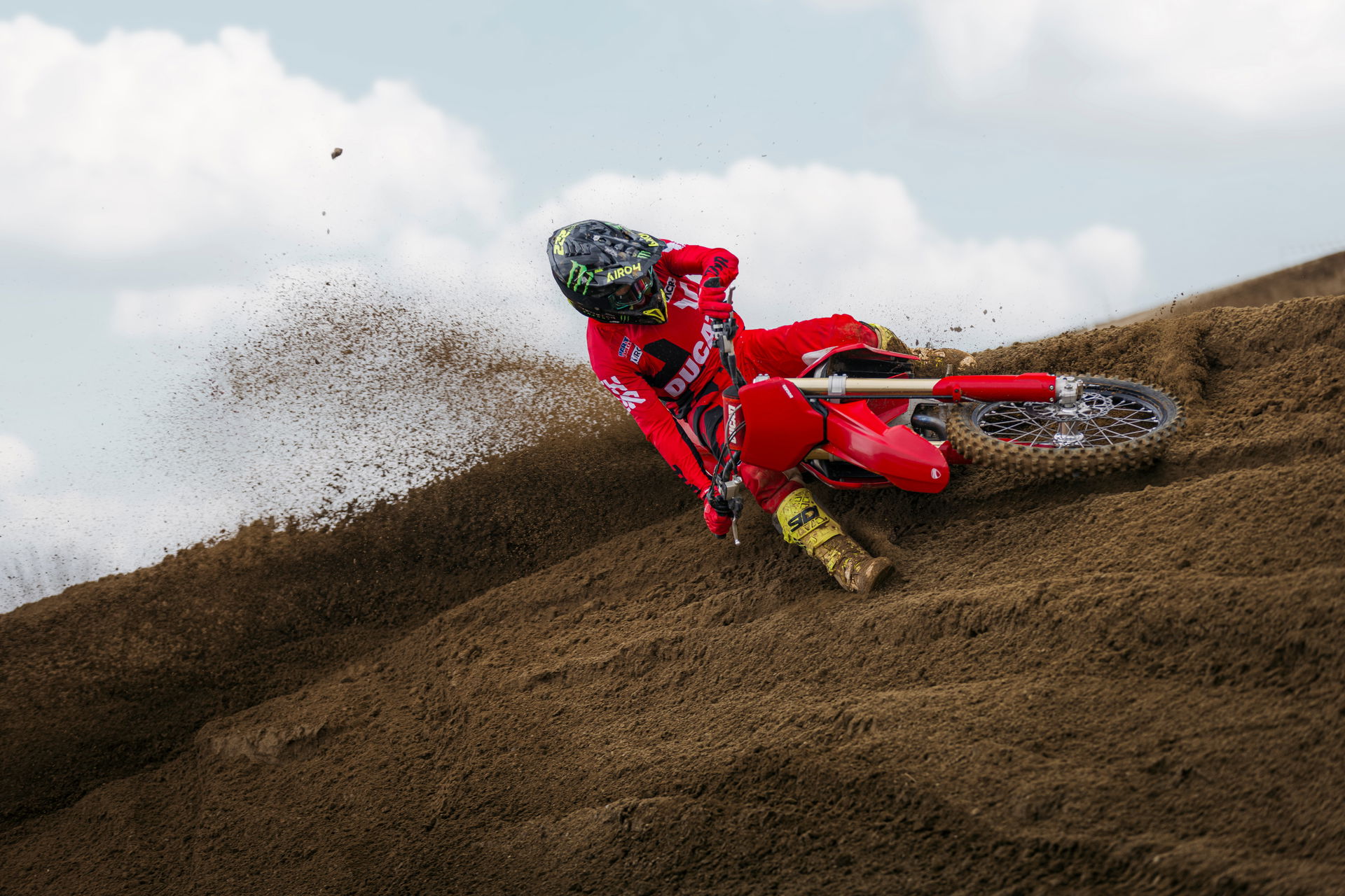 Ducati Desmo450 MX in action