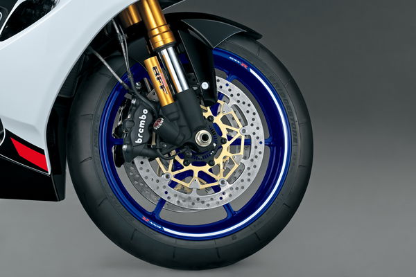 The braking and suspension hardware is familiar stuff
