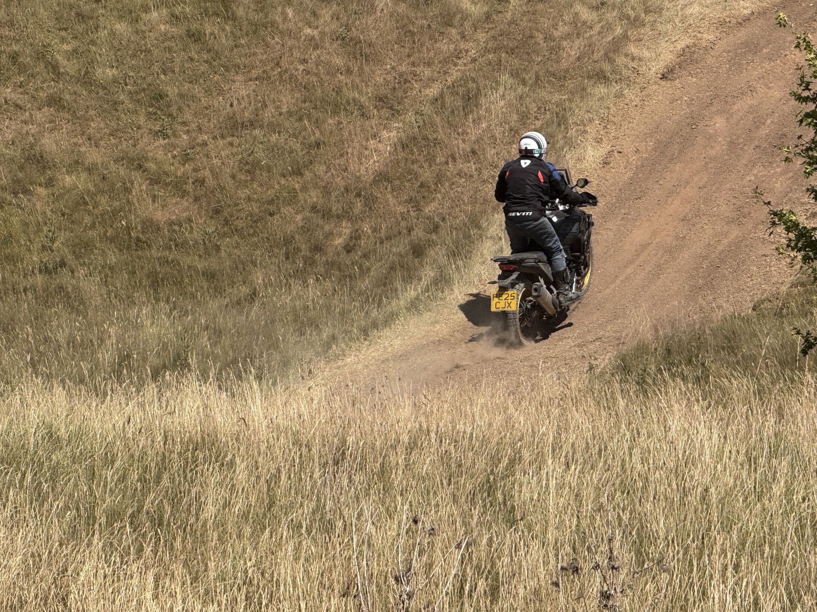 The Voge DS800X Rally - riding