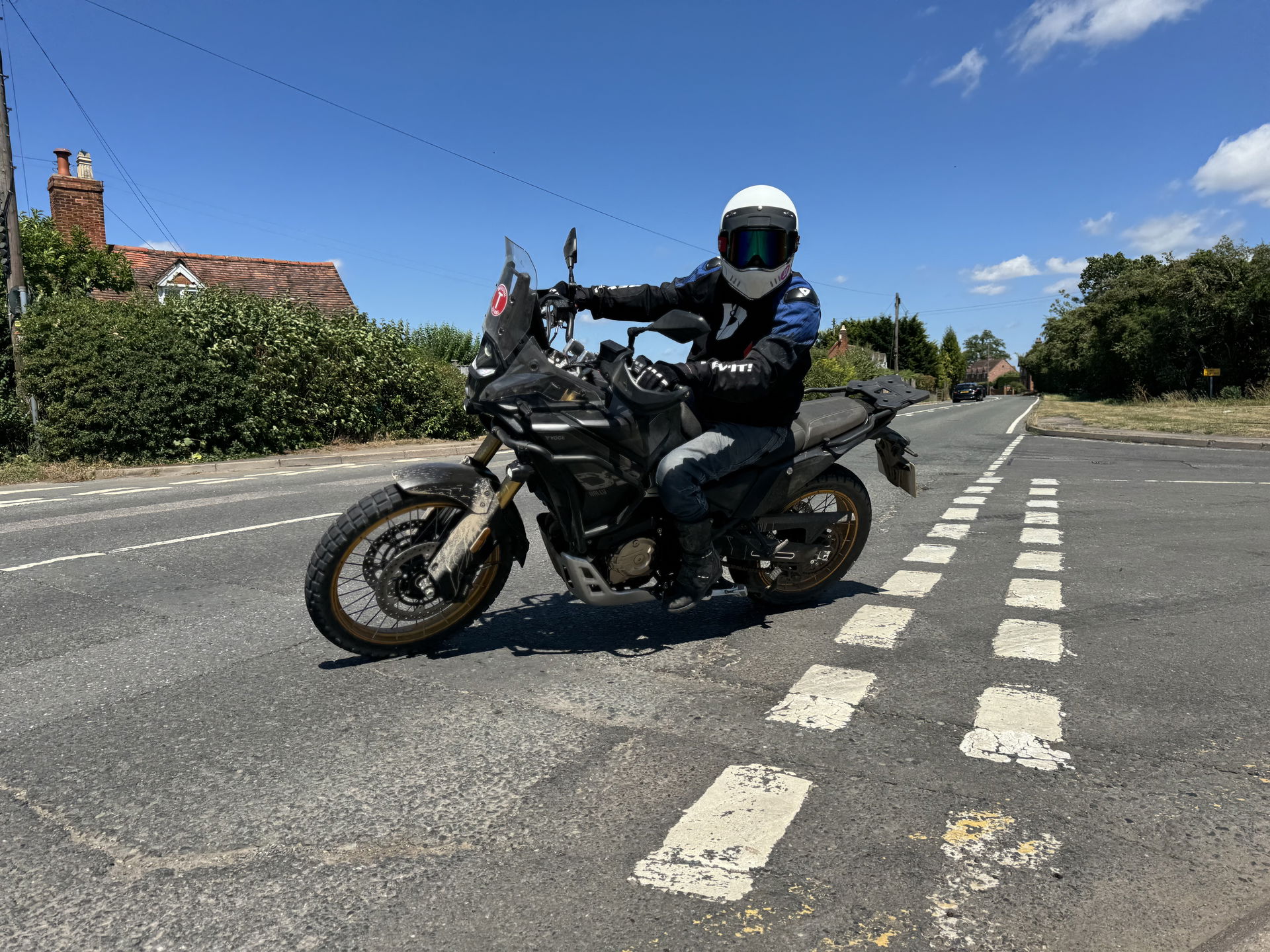 The Voge DS800X Rally - riding