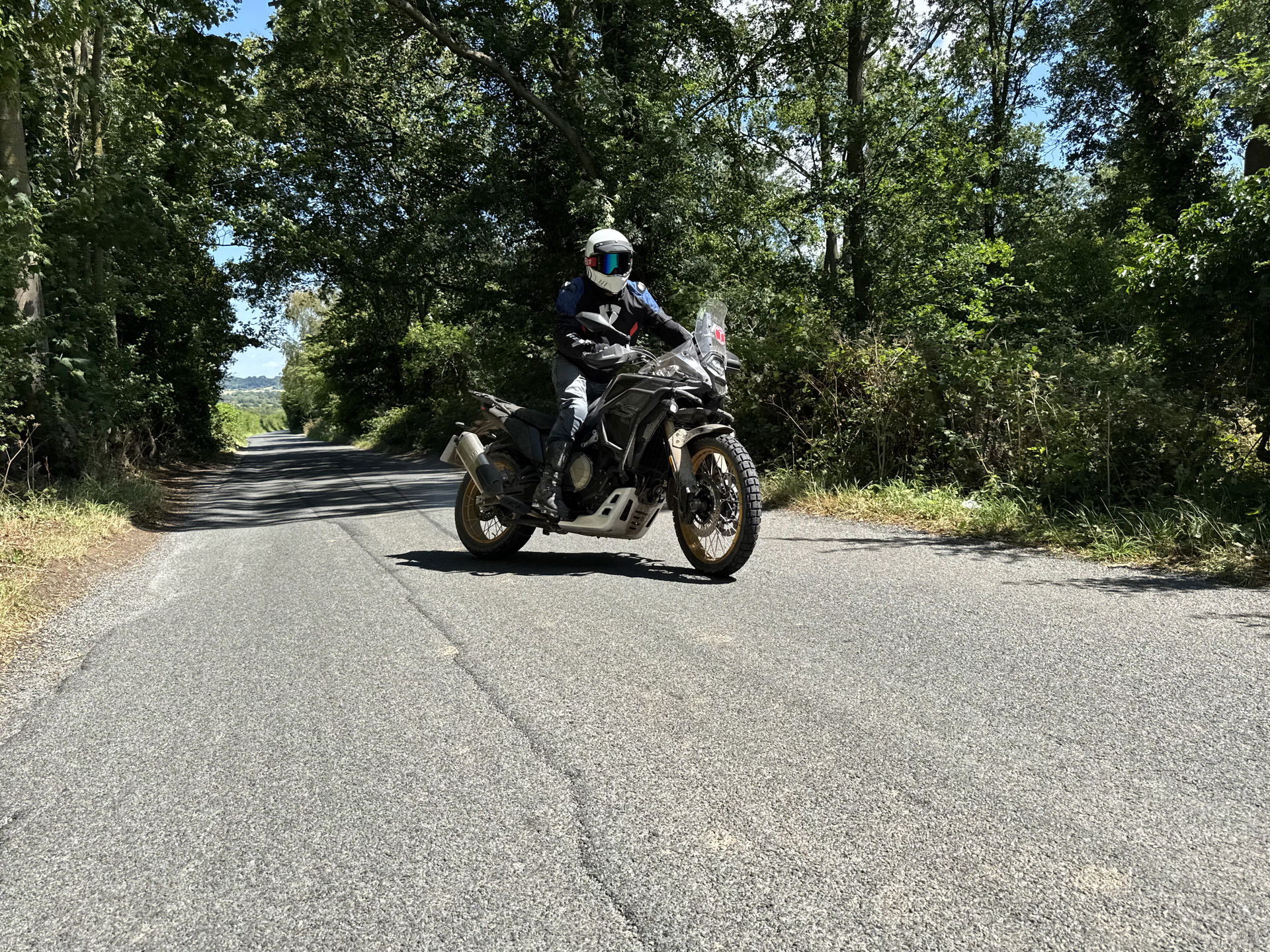 The Voge DS800X Rally - riding