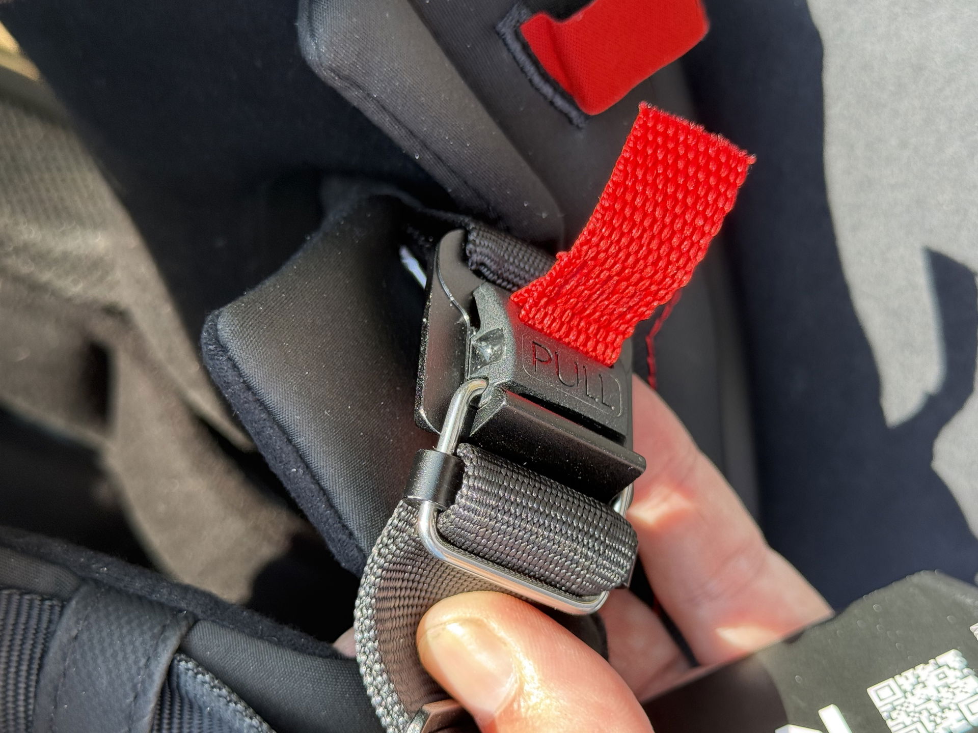 The Fidlock system is still one of the big drawbacks of the helmet.