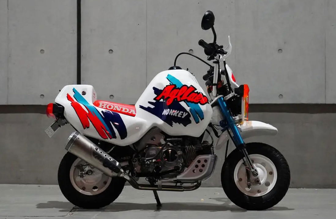 The Honda Monkey Africa 125 bodykit - from WeBike