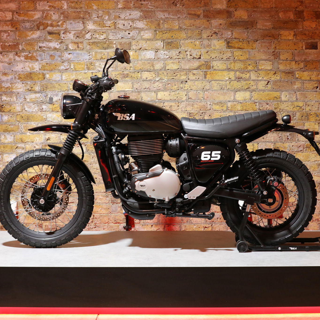 2025 BSA Scrambler 650