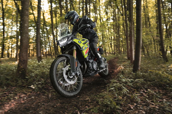 BMW F900 GS