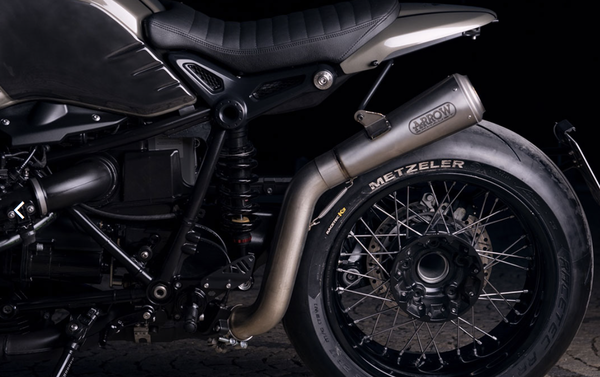 Arrow exhaust