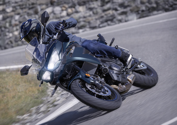2026 Kawasaki Versys 650 riding a corner