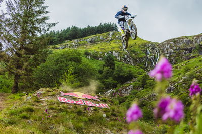 Billy Bolt on the Red Bull Hardline course - Image: Dan Griffiths / Red Bull Content Pool