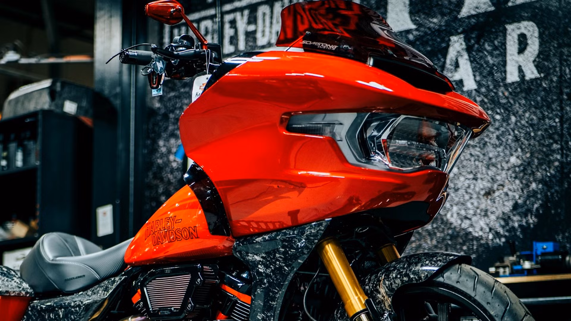 Moonshine Harley-Davidson ST Dominator