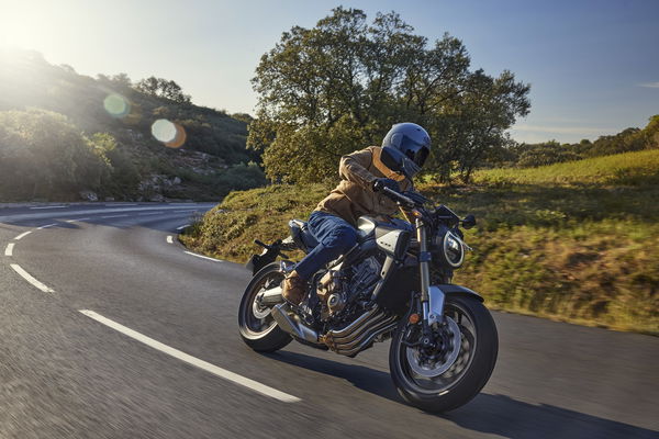 The Honda CB650R E-Clutch version