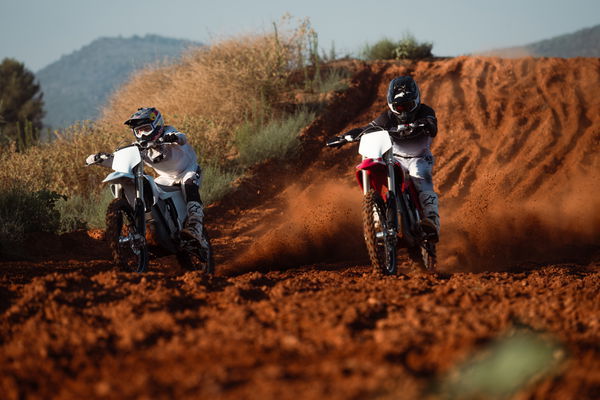 New Stark Varg MX 1.2 bikes in action
