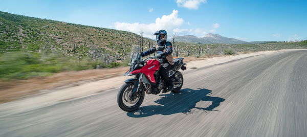 The Suzuki V-Strom 800 RE