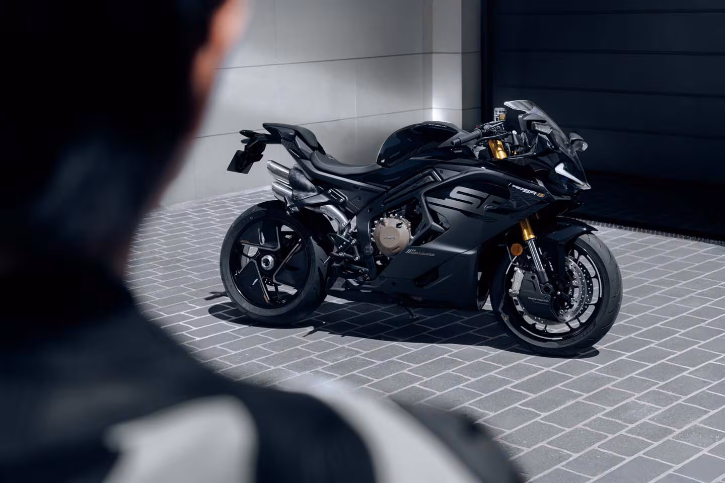 CFMoto 750SR-R