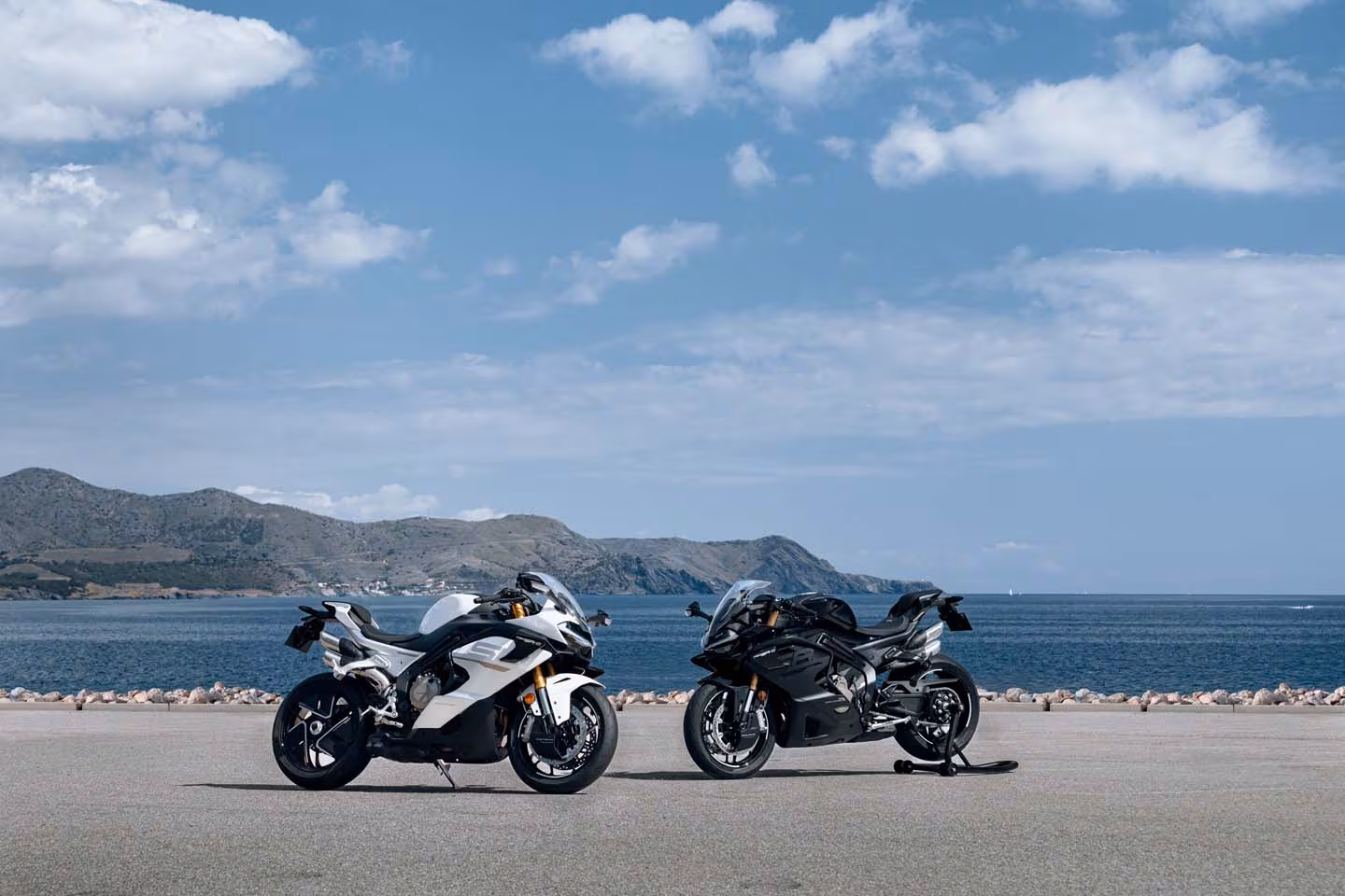 CFMoto 750SR-R