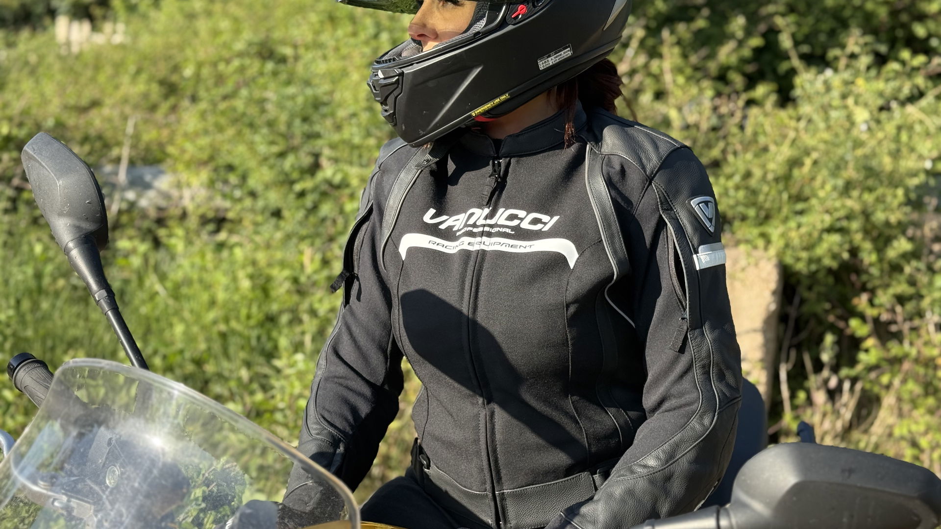 The Vanucci Art XIX women's combi jacket