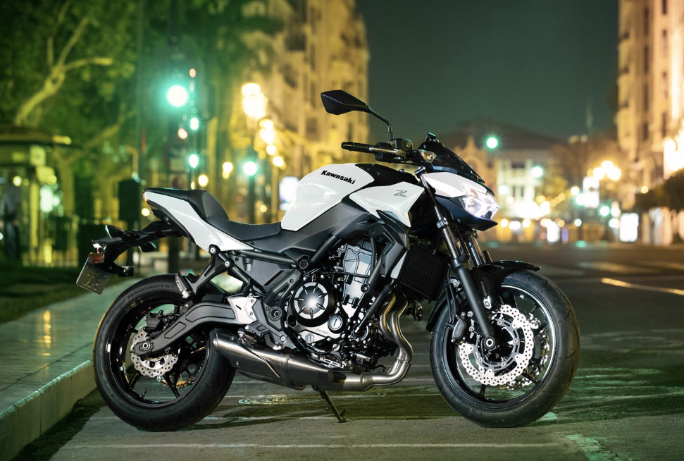 Kawasaki Z650 under the lights