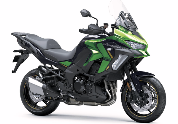 New green and black Kawasaki Versys 1100 colour
