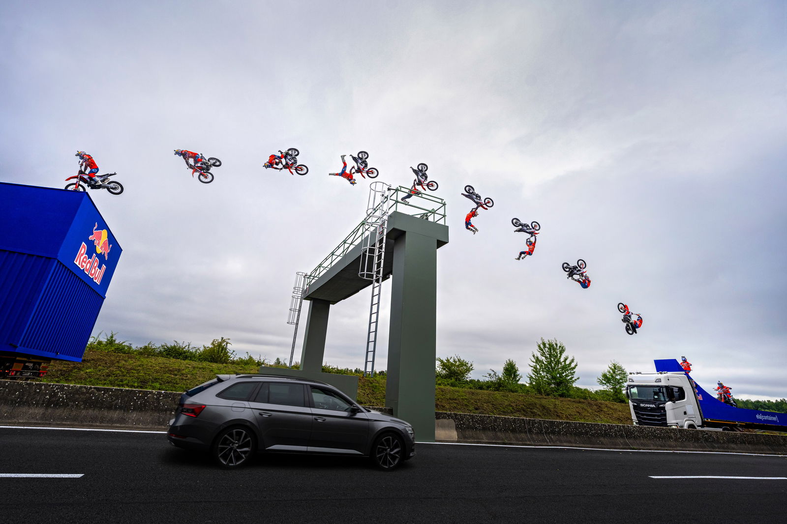 Luc Ackermann jumping a motorway hoarding - Predrag Vuckovic / Red Bull Content Pool