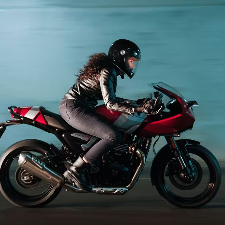 The Triumph Thruxton 400