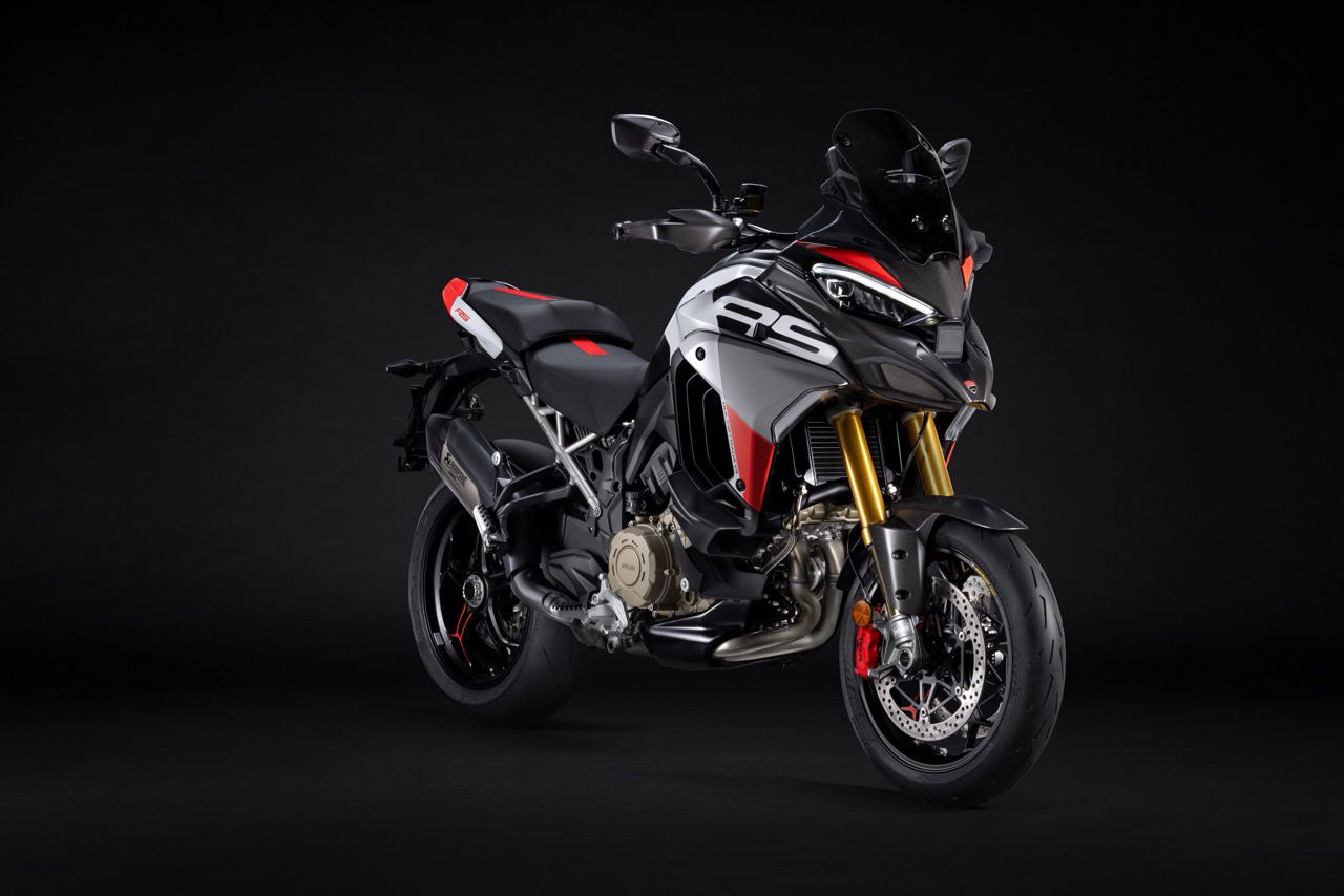 Full LED lighting and a TFT also feature, alongside Ducati's top-spec electronics