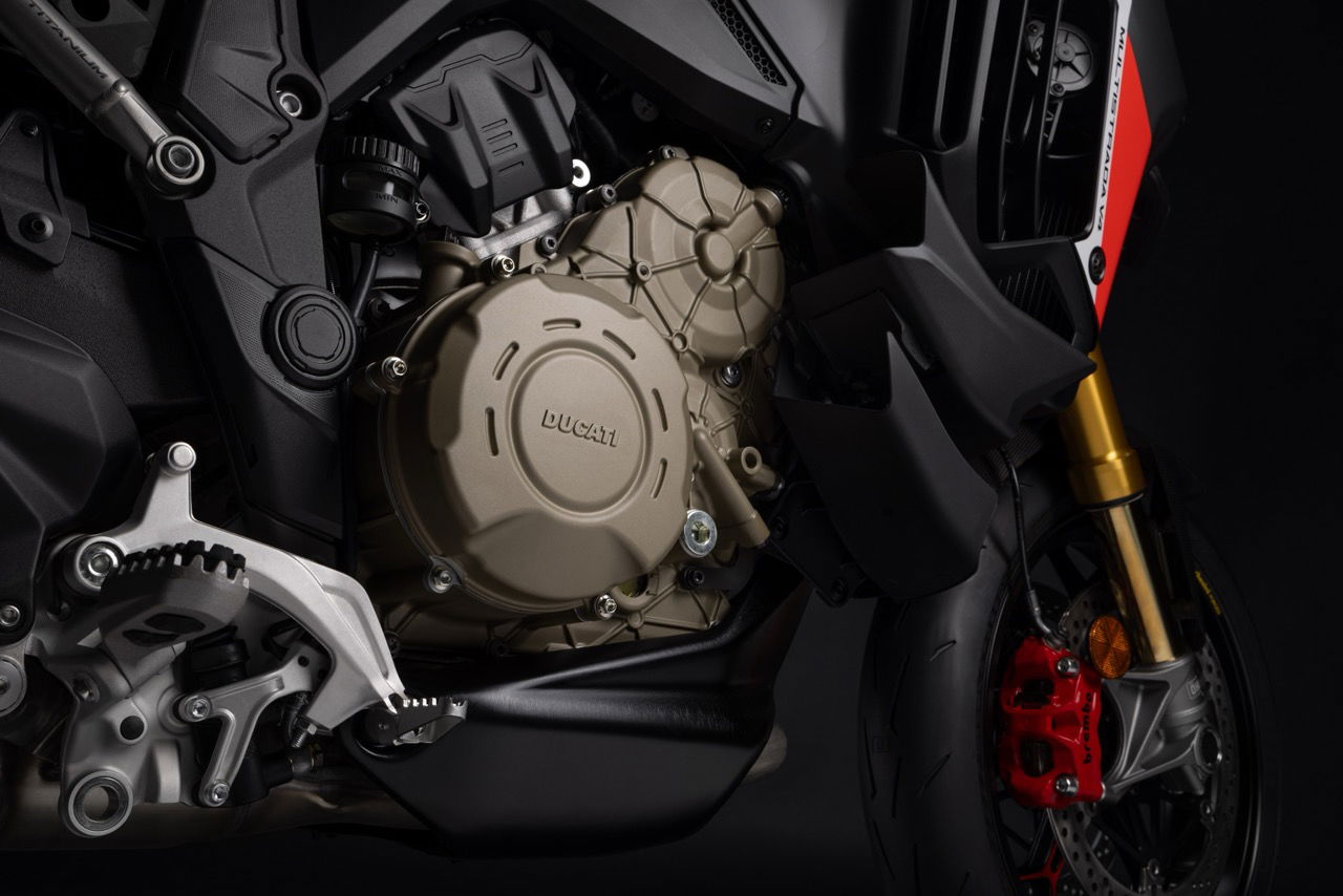 The engine pumps out a claimed 177bhp