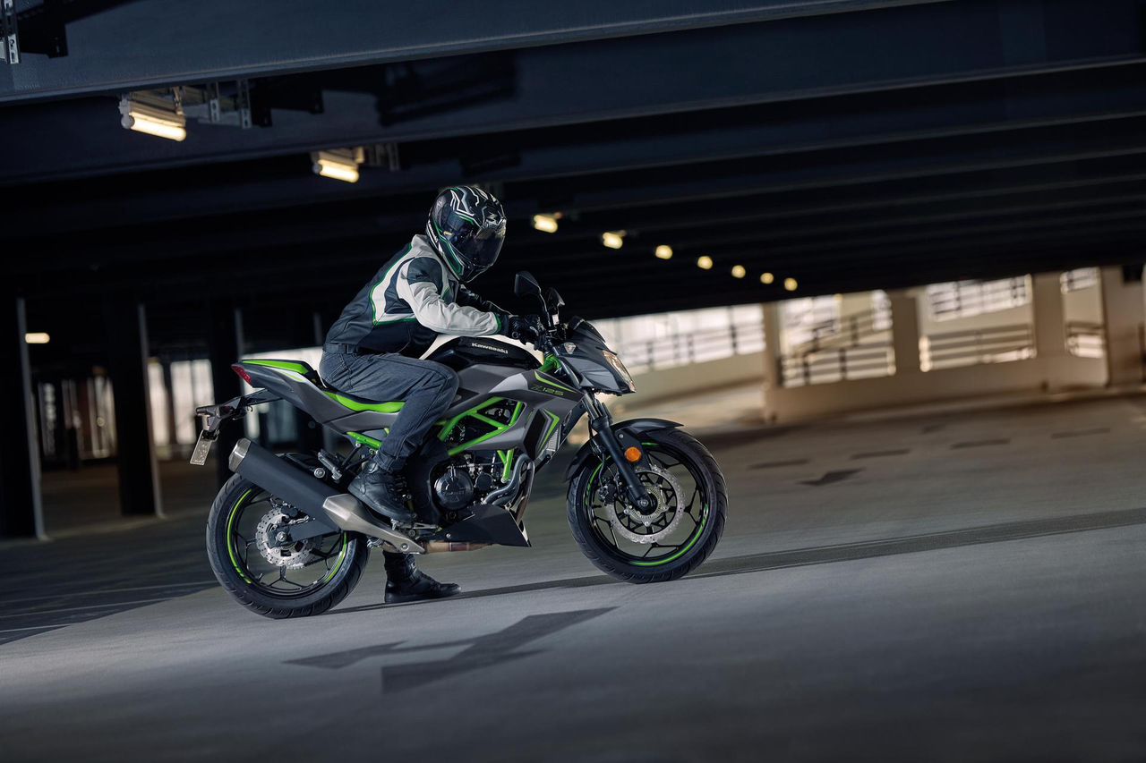 2026 Kawasaki Z125 in a car park