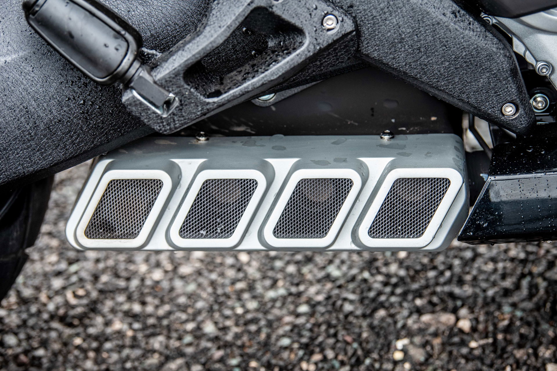 The Benda LFC700 - detail