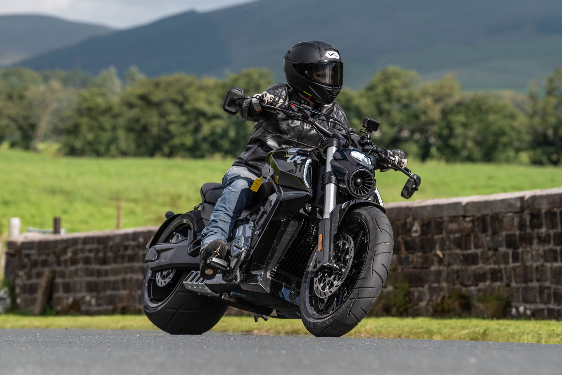 The Benda LFC700 - riding