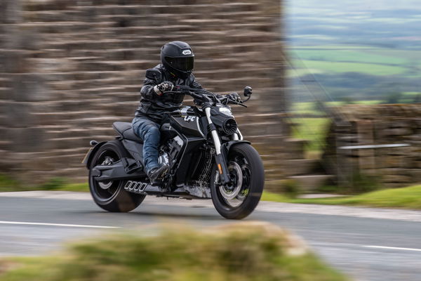 The Benda LFC700 - riding