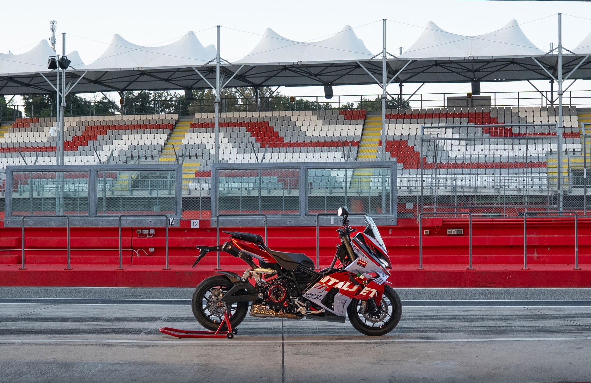 Italjet Dragster 700 Twin