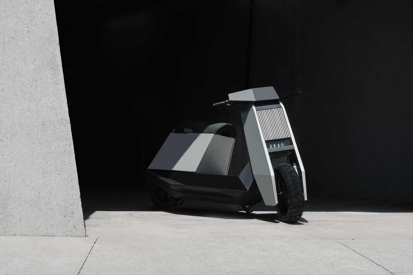 Infinite Machine P1 scooter