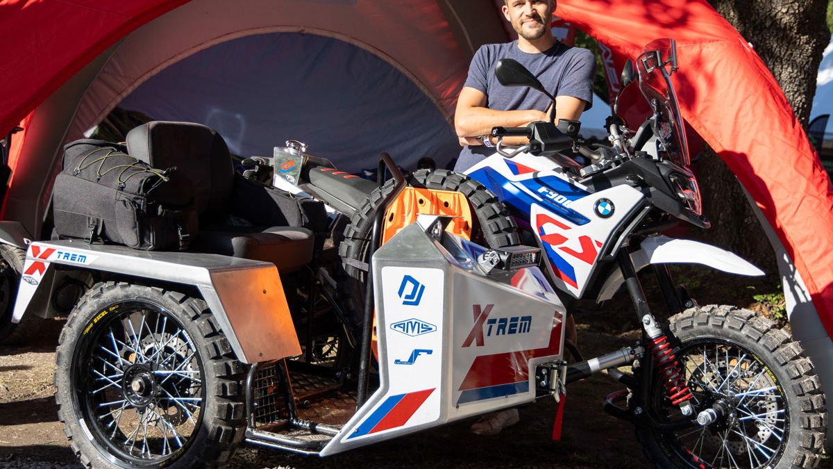 BMW F 900 GS sidecar rig by DJ Side Cars