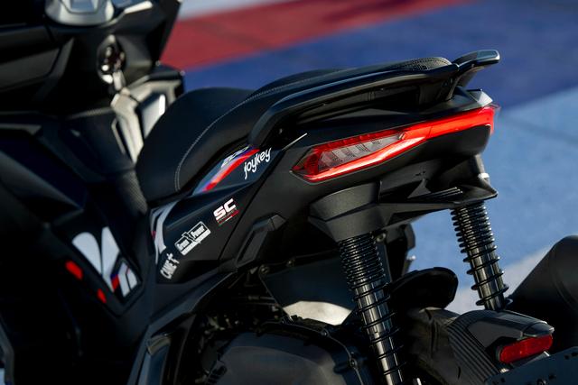 Rear section of the SR GT 200