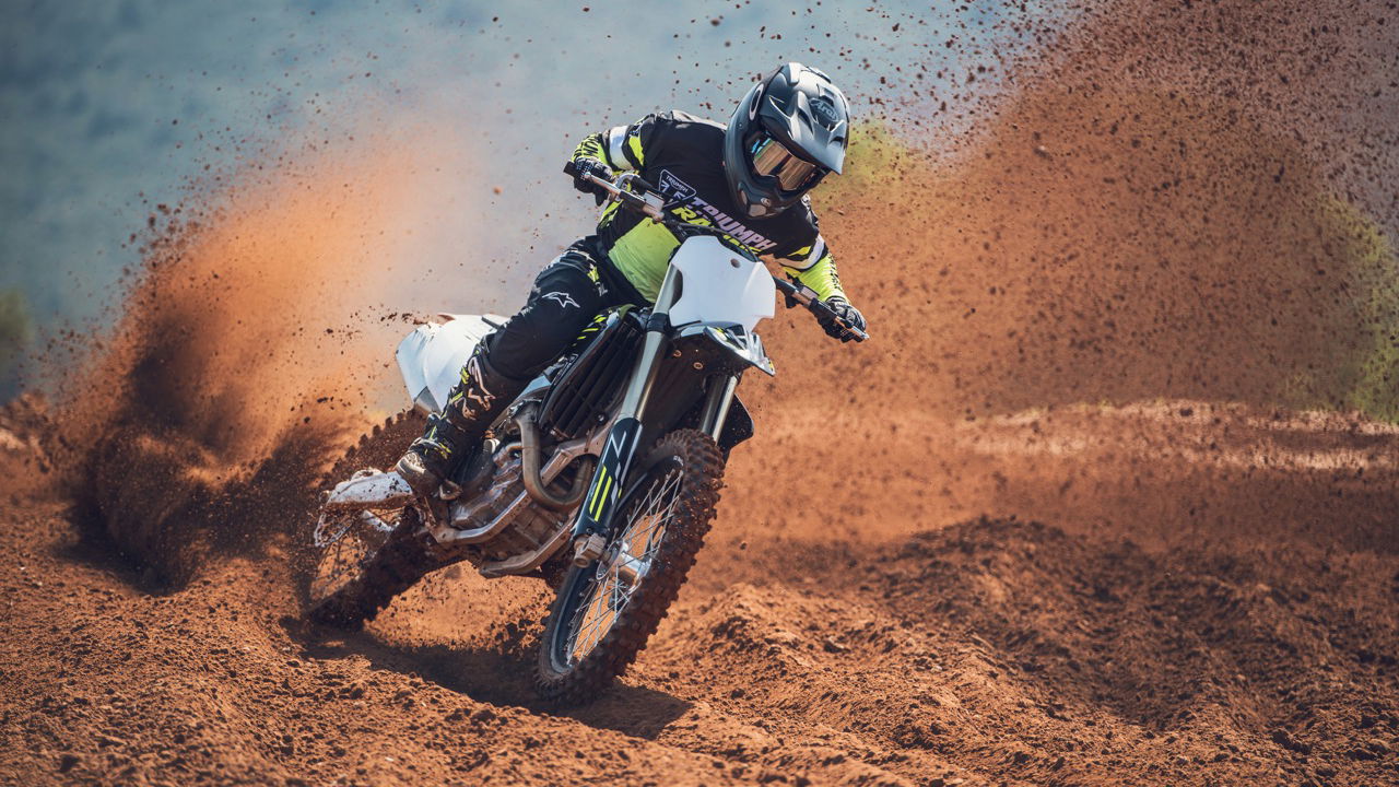 The new Triumph TR 450-X